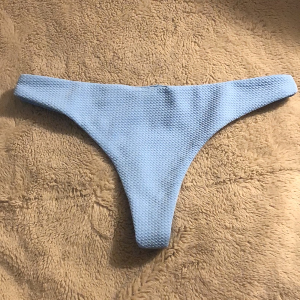 NWT Zaful Textured Bikini, medium - Picture 4 of 9